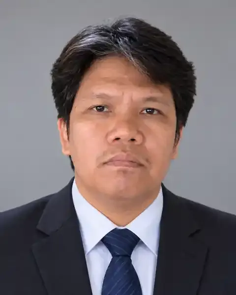 Professional portrait of Engr. Jose Bernard Lagumbay